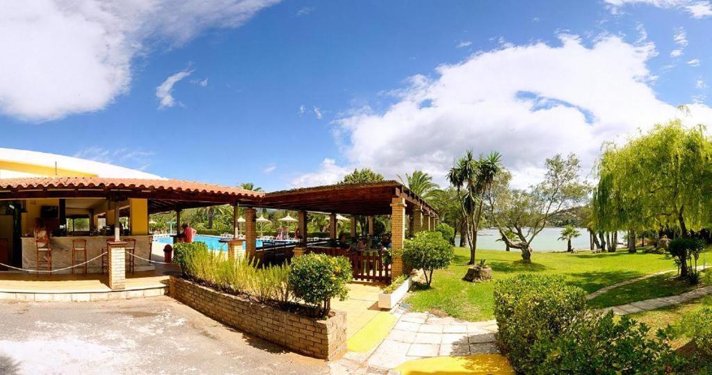 Palm Tree Corfu Apt. Danilia Bagian luar foto