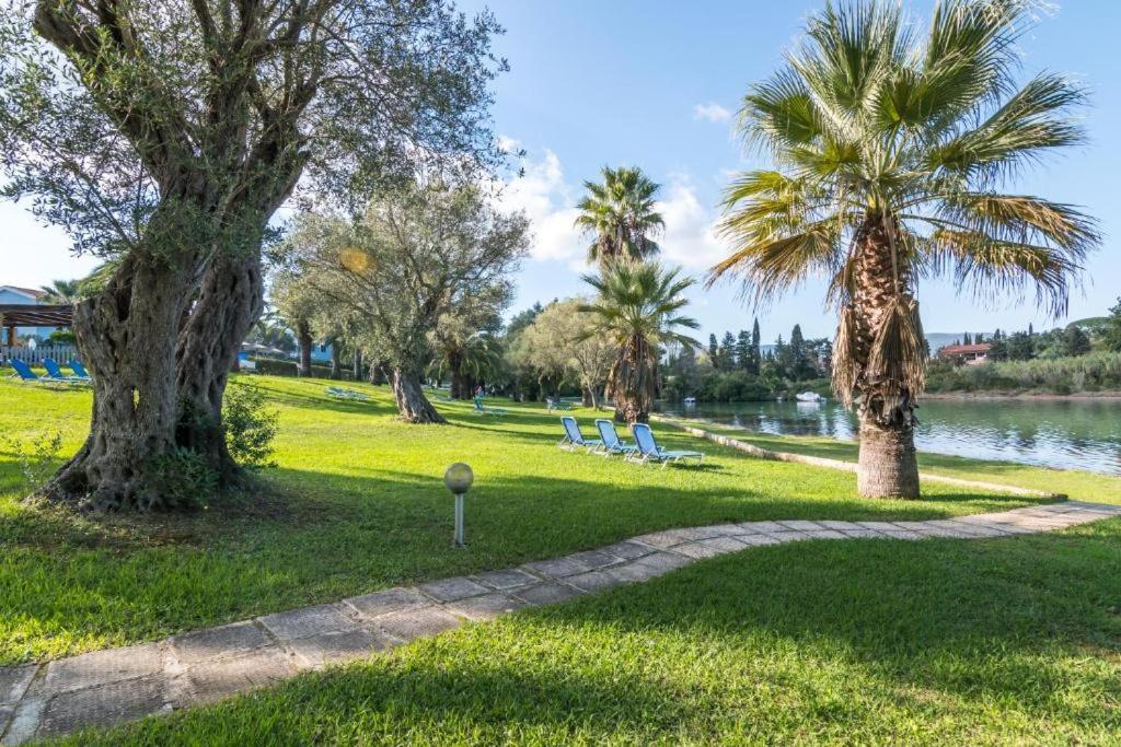 Palm Tree Corfu Apt. Danilia Bagian luar foto